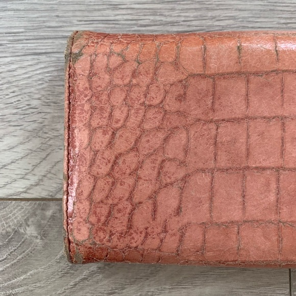 Miu Miu Pink Leather Snap Closure Long Wallet - Picture 5 of 12